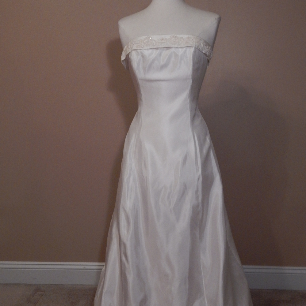Ivory Wedding Dress